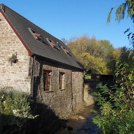 Penybont Barn Villa Llangorse Exterior photo