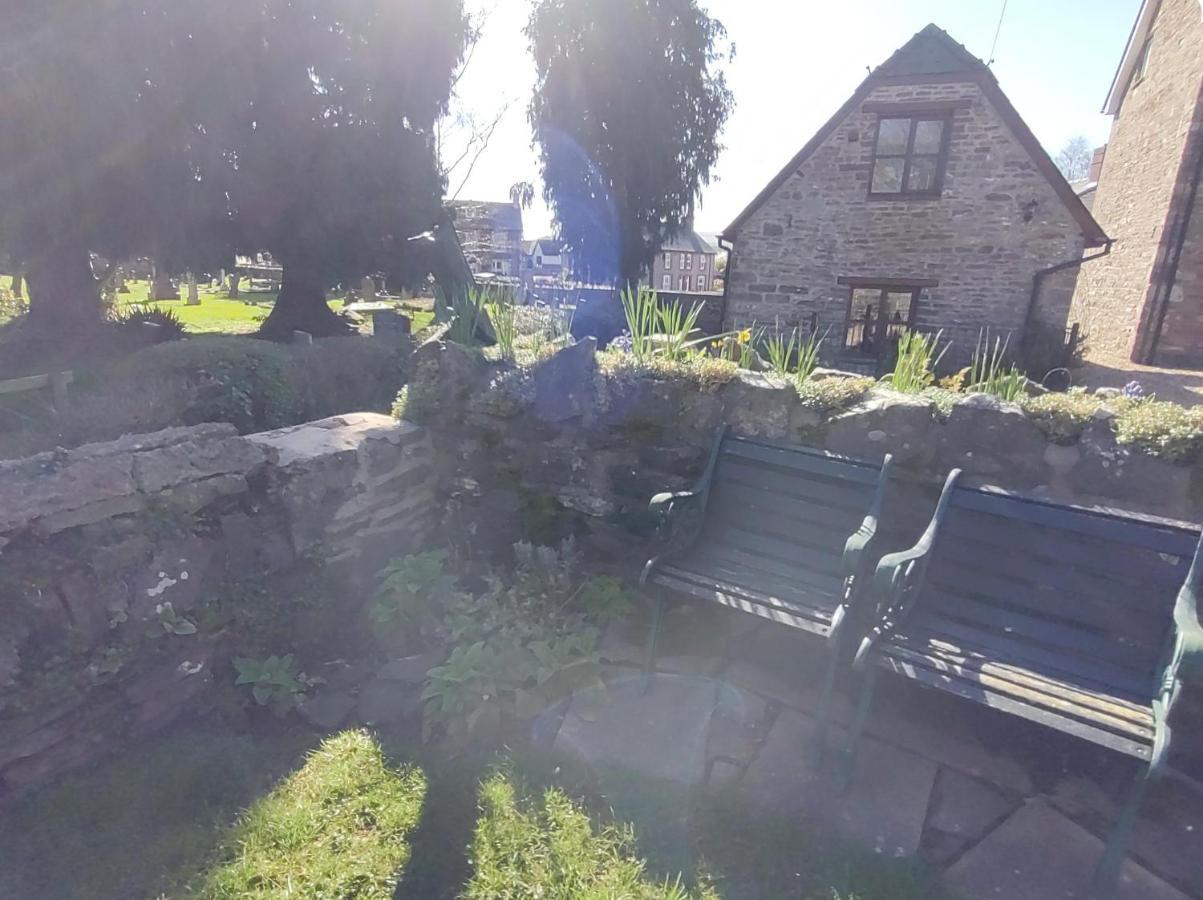 Penybont Barn *