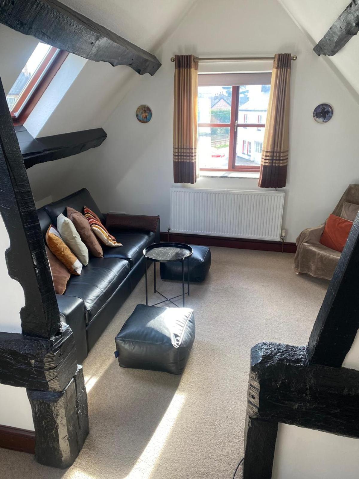 Penybont Barn Holiday home *